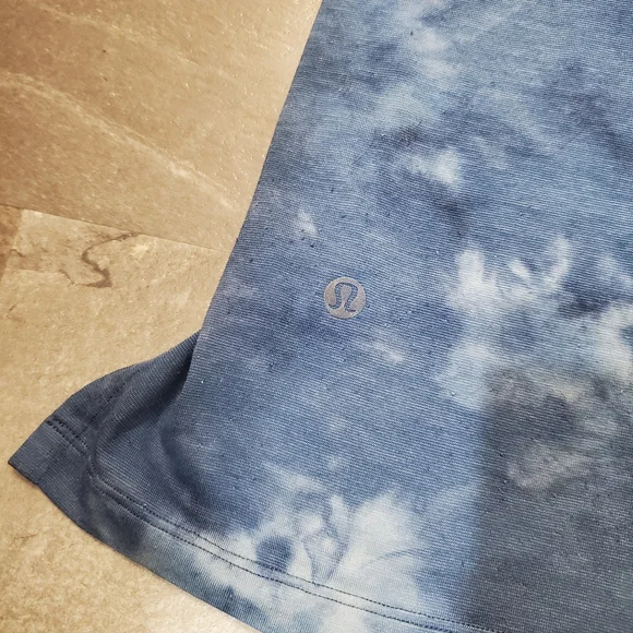 Lululemon Always Agile Tank. Diamond Dye True Navy Chambray. Tie Dye. XL. - Picture 4 of 8
